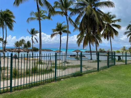 Appartement Edenoa/Vue Mer/ Plage/Piscine Le Gosier  Exteriör bild